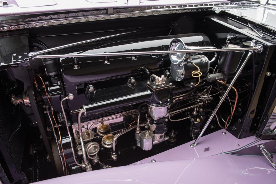 Моторный отсек Delage D8S Cabriolet par Fernandez & Darrin 1934 года  (фото 13 из 14)